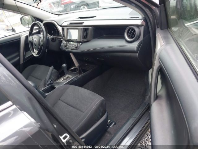 JTMWFREV9JD122853 Toyota Rav4 Xle