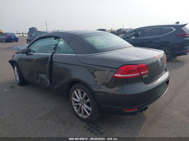 Volkswagen Eos Komfort 2014 WVWBW8AH9EV003144 Image 3