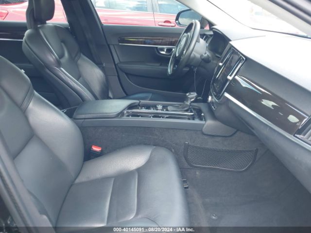 LVY982AK6JP029158 Volvo S90 T5 Momentum