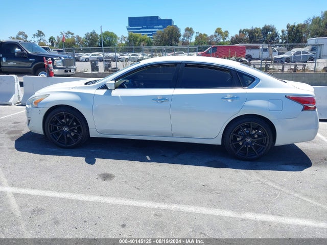 Nissan Altima 2.5 S 2014 1N4AL3AP3EC182622 Image 14