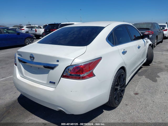 Nissan Altima 2.5 S 2014 1N4AL3AP3EC182622 Image 4