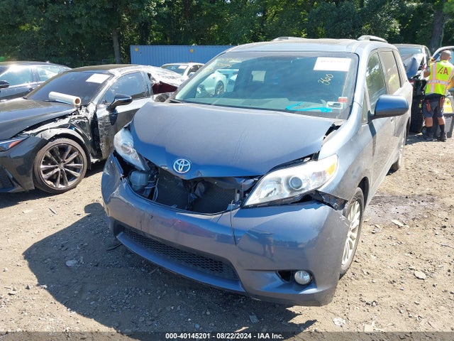 Toyota Sienna Xle 8 Passenger 2017 5TDYZ3DC9HS797209 Image 6