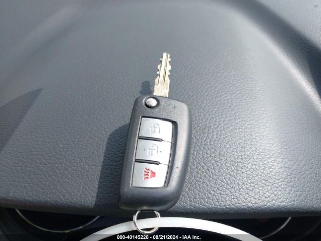 JN8AT2MT5HW140120 Nissan ROGUE S
