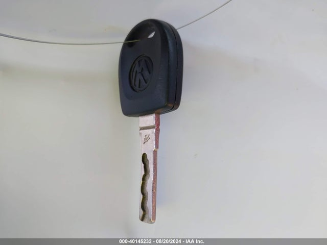2008 Volkswagen New Beetle Se მანქანა იყიდება აუქციონზე, vin: 3VWRG31Y18M409414, აუქციონის ნომერი: 40145232