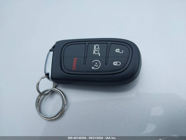 1C4PJLCB8HW623434 Jeep Cherokee Latitude Fwd