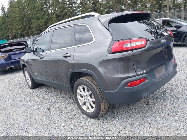 1C4PJLCB8HW623434 Jeep Cherokee Latitude Fwd