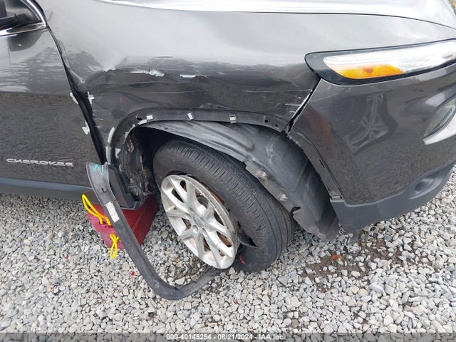 1C4PJLCB8HW623434 Jeep Cherokee Latitude Fwd