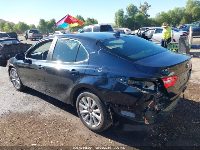 Toyota CAMRY LE 2020 4T1L11AK8LU392962 Image 3