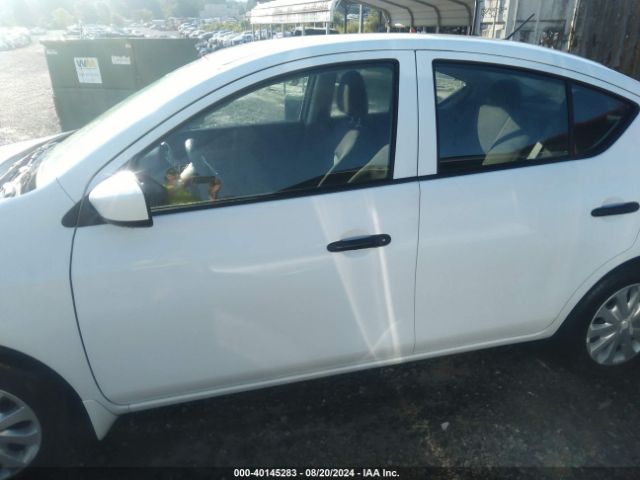 3N1CN7APXJL840944 Nissan Versa 1.6 S
