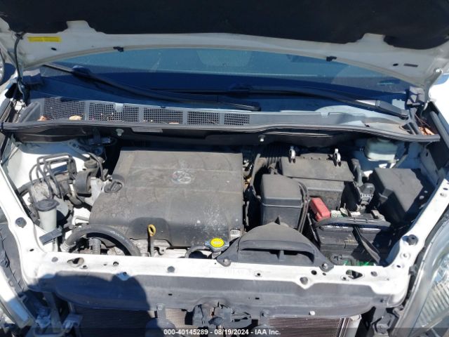 5TDYK3DC0FS533832 Toyota Sienna Xle Premium 8 Passenger