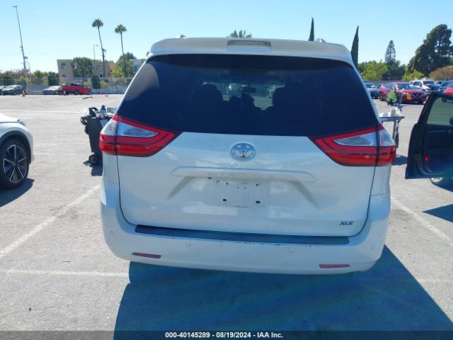 5TDYK3DC0FS533832 Toyota Sienna Xle Premium 8 Passenger