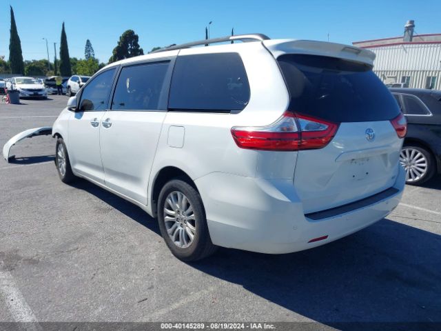 5TDYK3DC0FS533832 Toyota Sienna Xle Premium 8 Passenger