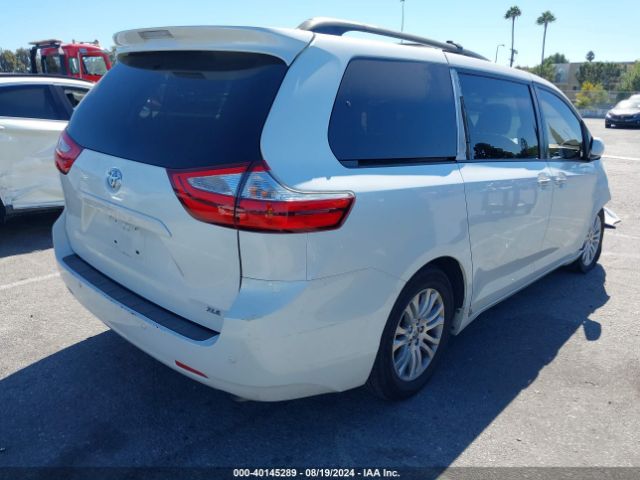 5TDYK3DC0FS533832 Toyota Sienna Xle Premium 8 Passenger
