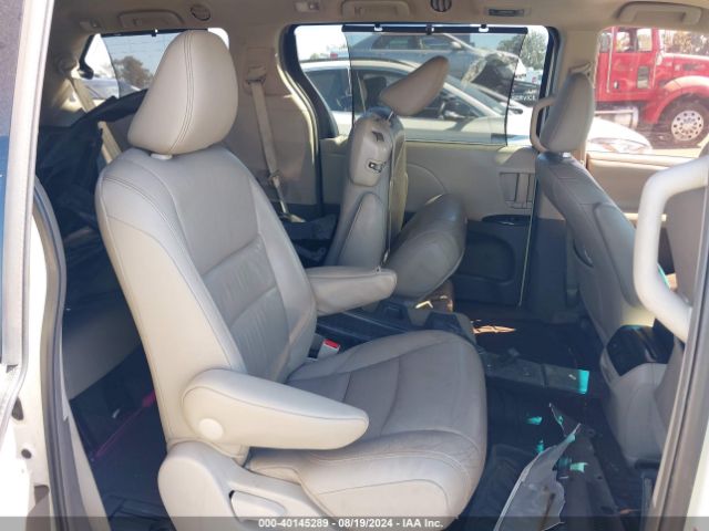 5TDYK3DC0FS533832 Toyota Sienna Xle Premium 8 Passenger