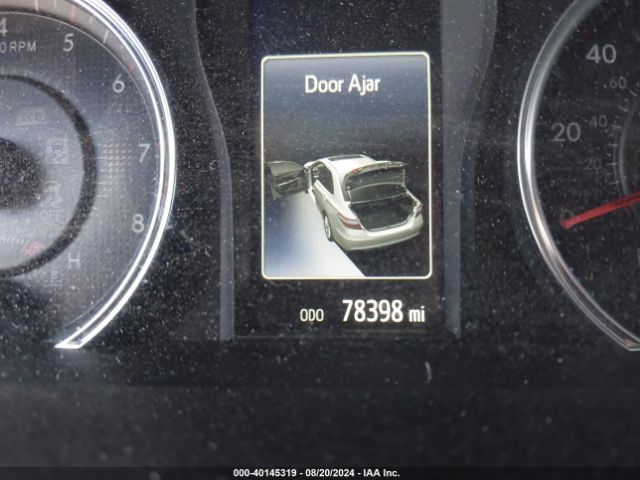 4T1BF1FKXHU305902 Toyota CAMRY SE