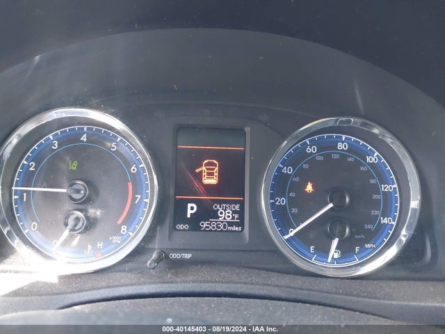 Toyota COROLLA LE 2018 2T1BURHE3JC053235 Image 7