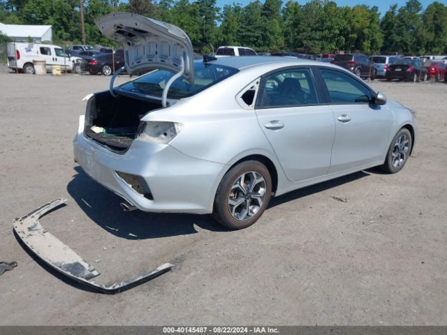 3KPF24AD0KE104995 KIA Forte Lxs