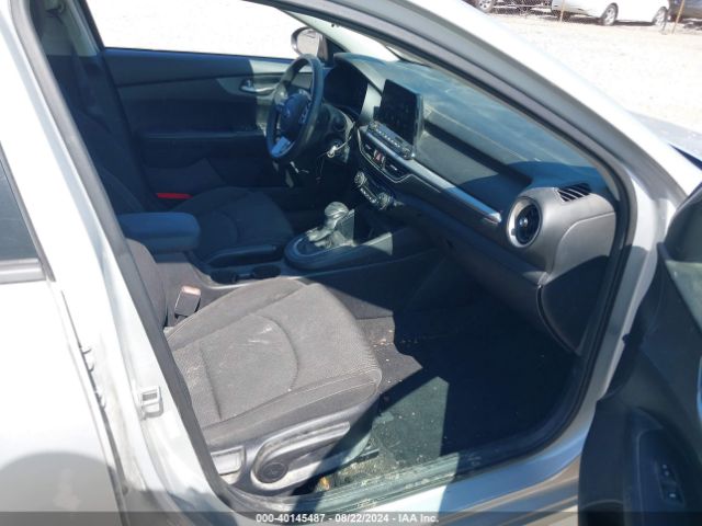 3KPF24AD0KE104995 KIA Forte Lxs
