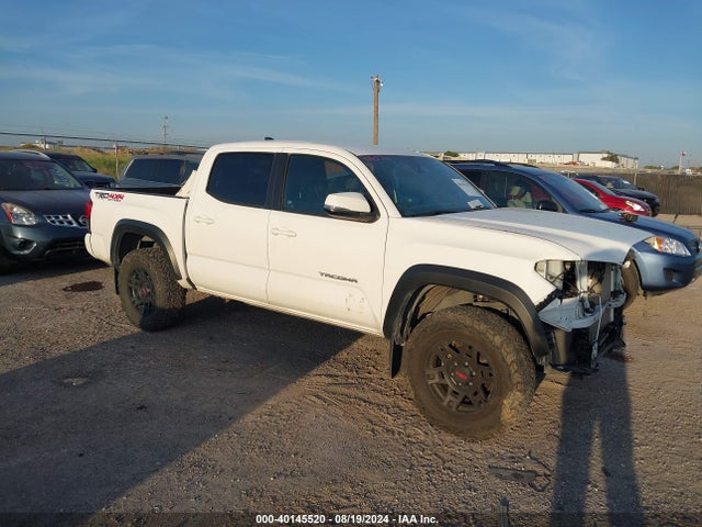 Toyota Tacoma Trd Off Road 2019 5TFCZ5AN3KX184287 zdjęcie główne