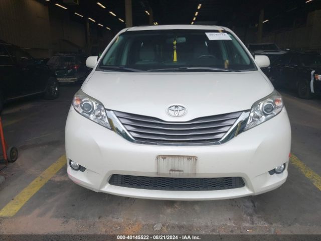 5TDYZ3DCXHS797820 Toyota Sienna Xle 8 Passenger