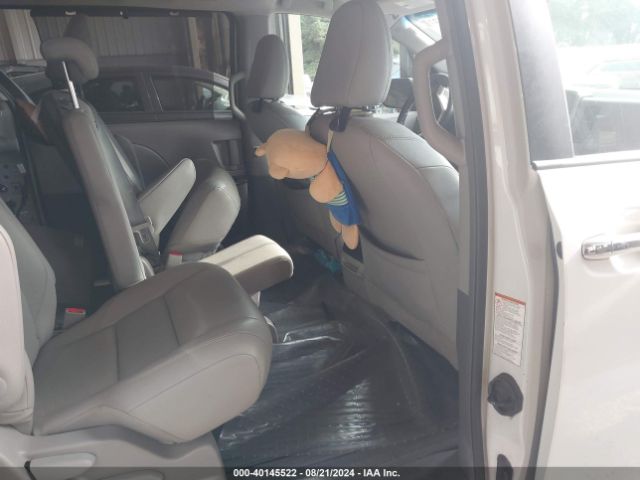 5TDYZ3DCXHS797820 Toyota Sienna Xle 8 Passenger