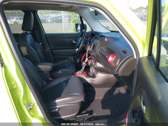 ZACCJBCB5HPG54811 Jeep Renegade Trailhawk 4x4