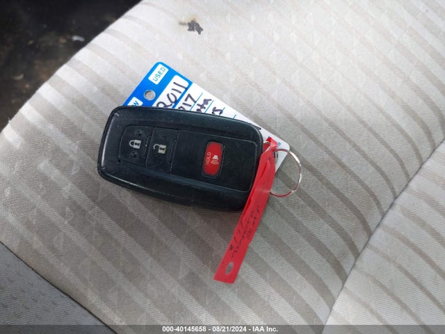 Toyota Prius Two Eco 2017 JTDKARFU2H3051479 Image 11