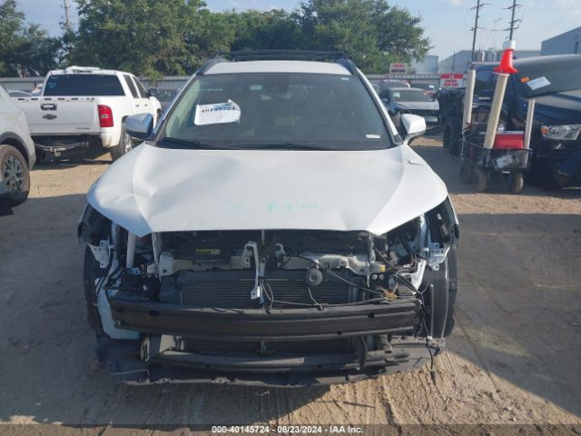 7MUCAAAGXNV004918 Toyota Corolla Cross Le
