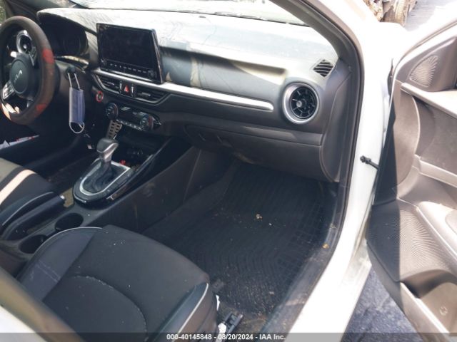 3KPF54AD0PE667625 KIA Forte Gt-line
