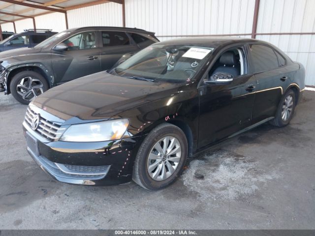 1VWAT7A34FC057318 Volkswagen Passat 1.8t Wolfsburg Edition