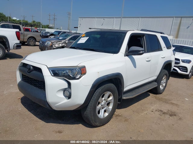 Toyota 4runner Sr5 Premium 2016 JTEZU5JR1G5112238 Image 2