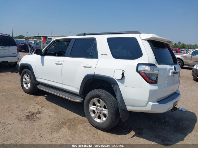 Toyota 4runner Sr5 Premium 2016 JTEZU5JR1G5112238 Image 3