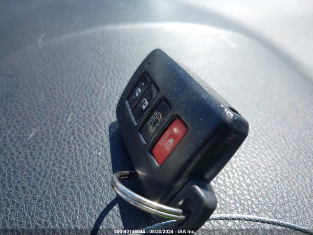 Toyota Rav4 Xle 2017 2T3WFREV0HW374360 Image 11