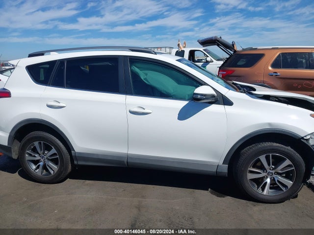 Toyota Rav4 Xle 2017 2T3WFREV0HW374360 Image 14