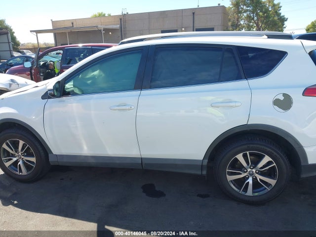 Toyota Rav4 Xle 2017 2T3WFREV0HW374360 Image 15