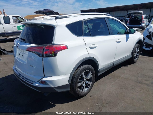Toyota Rav4 Xle 2017 2T3WFREV0HW374360 Image 4