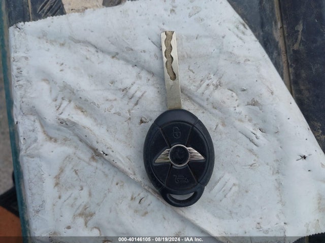 2006 MINI COOPER WMWRF33556TG13866 Photo 10