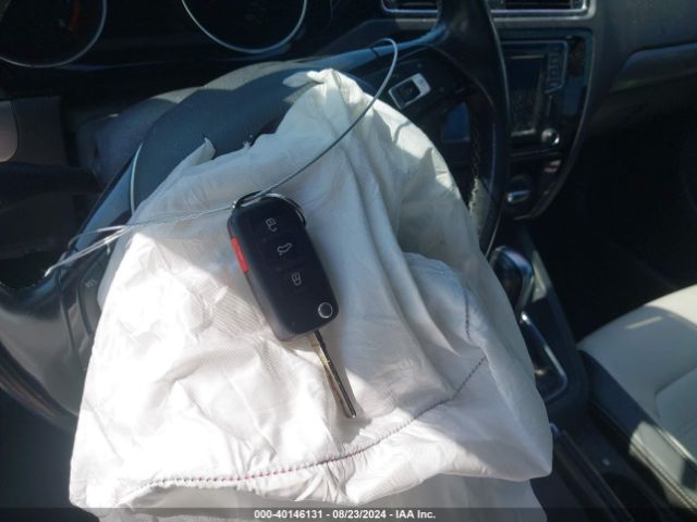 3VWD17AJ9GM249612 Volkswagen Jetta 1.8t Sport