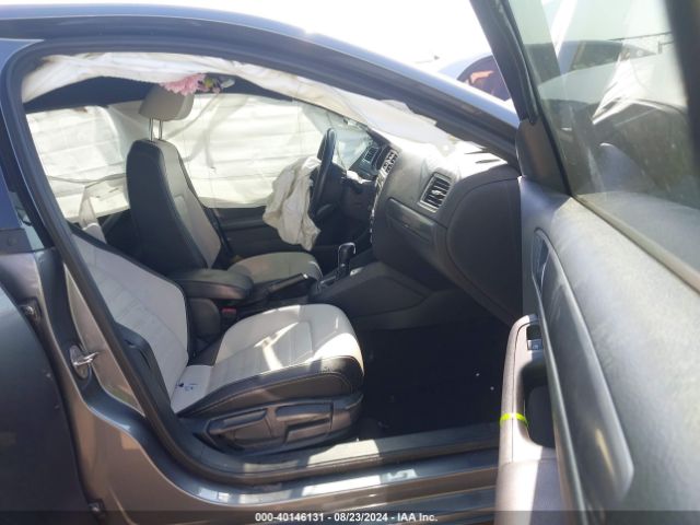 3VWD17AJ9GM249612 Volkswagen Jetta 1.8t Sport