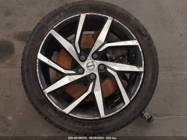 7JRA22TK1LG048983 Volvo S60 T6 Momentum