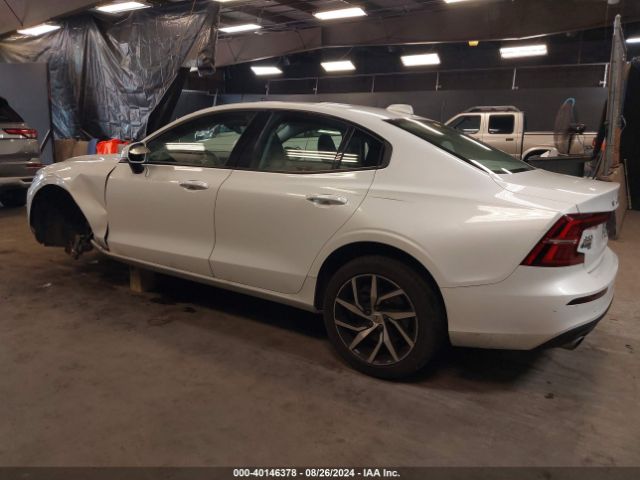 7JRA22TK1LG048983 Volvo S60 T6 Momentum