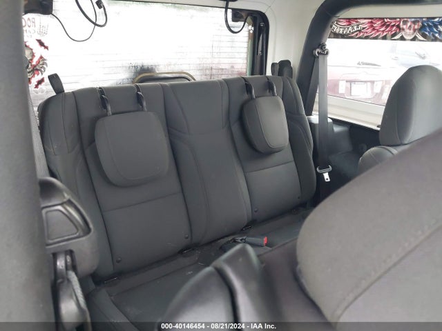 1C4GJXAN8JW179708 Jeep Wrangler Sport S 4x4