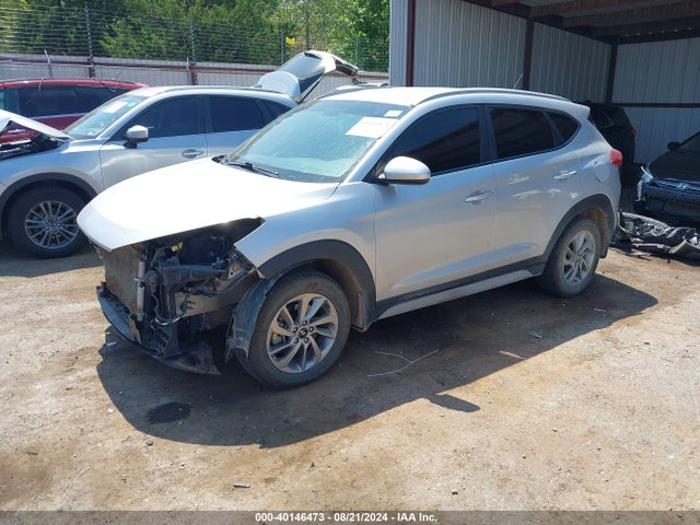 Hyundai TUCSON SE 2017 KM8J3CA40HU484301 Image 2