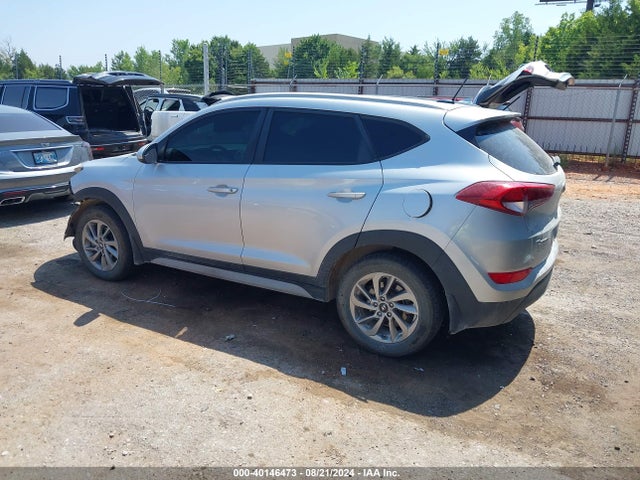 Hyundai TUCSON SE 2017 KM8J3CA40HU484301 Image 3