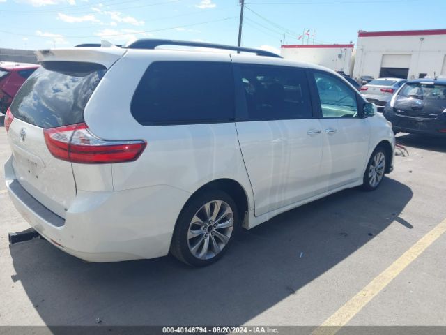 5TDYZ3DC3JS922663 Toyota Sienna Xle Premium 8 Passenger