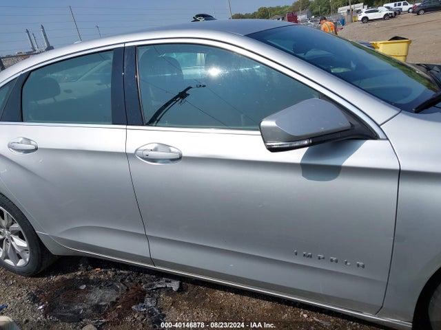 Chevrolet IMPALA 1LT 2018 2G1105S37J9138997 Image 14