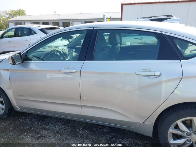 Chevrolet IMPALA 1LT 2018 2G1105S37J9138997 Image 15