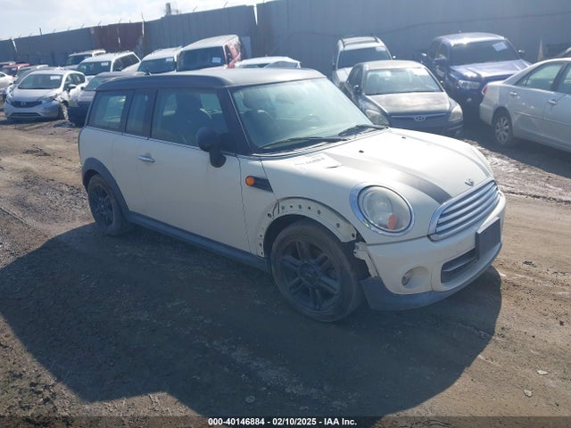 2011 MINI COOPER CLUBMAN WMWZF3C57BT187721 Photo 0