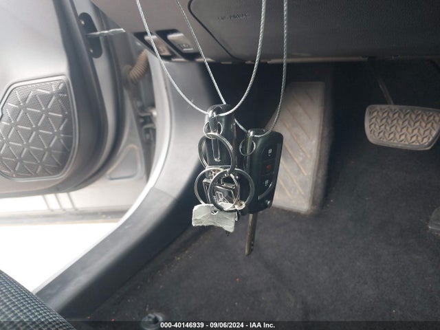 Toyota RAV4 LE 2019 2T3H1RFV1KW036673 Image 11