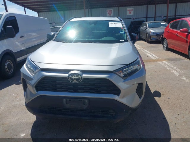 Toyota RAV4 LE 2019 2T3H1RFV1KW036673 Image 12
